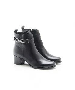 Boots avec boucle fantaisie