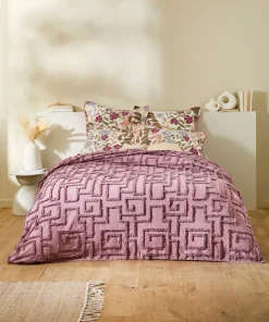 Dessus de lit motif graphique tufté